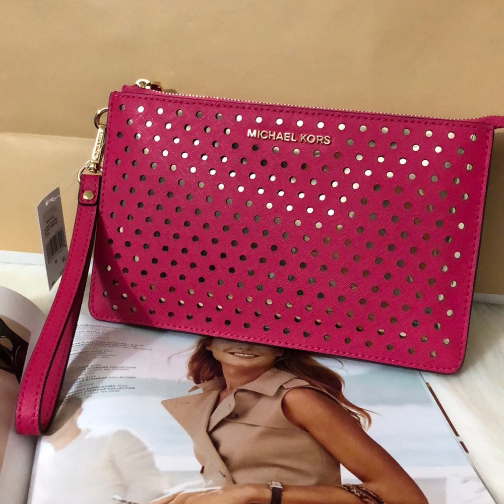 NWT Michael Kors Wristlet Ultra Pink - Picture 1 of 8